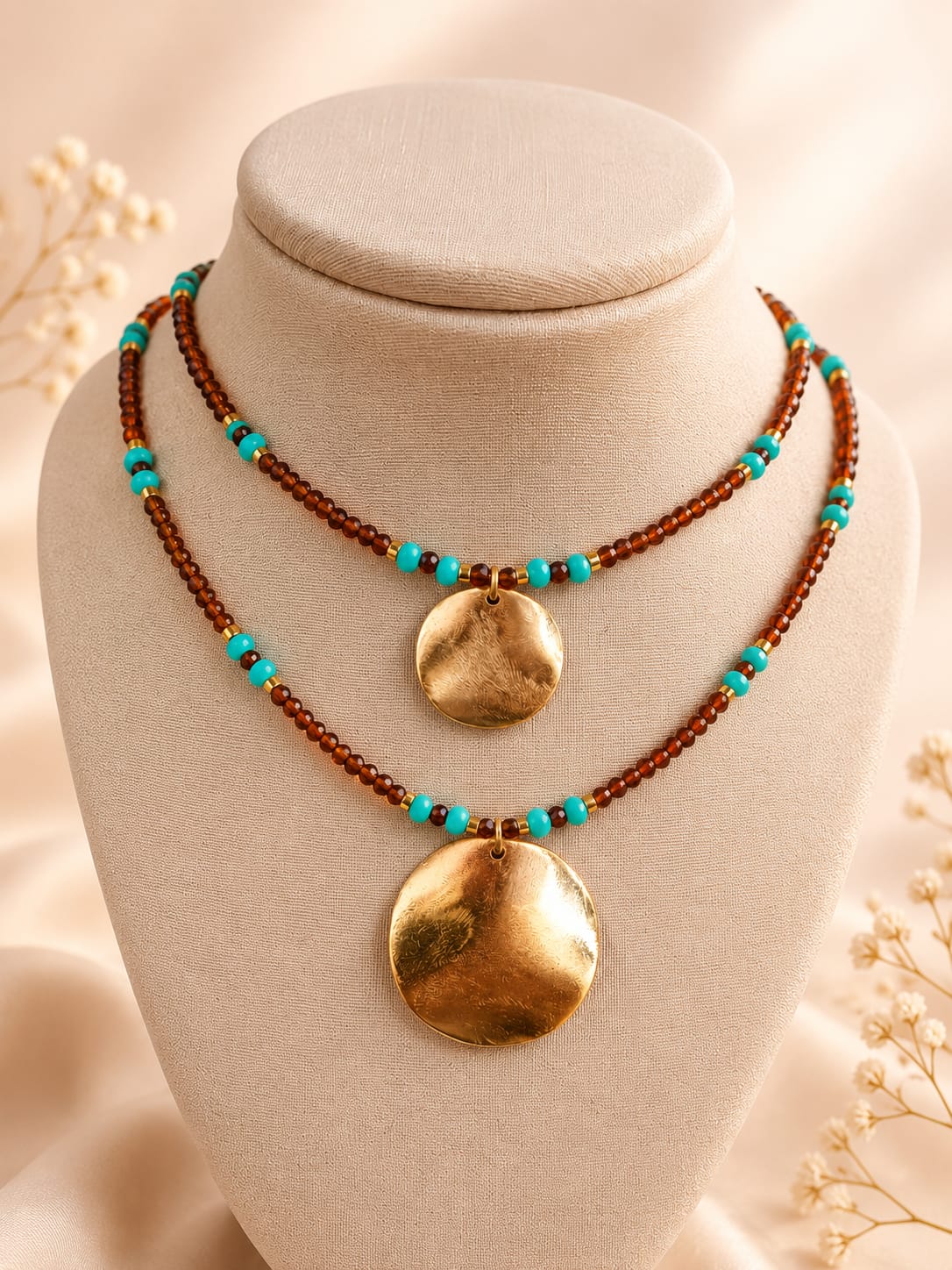 Dupla Choker Caramelo & Turquesa com Chapas Douradas